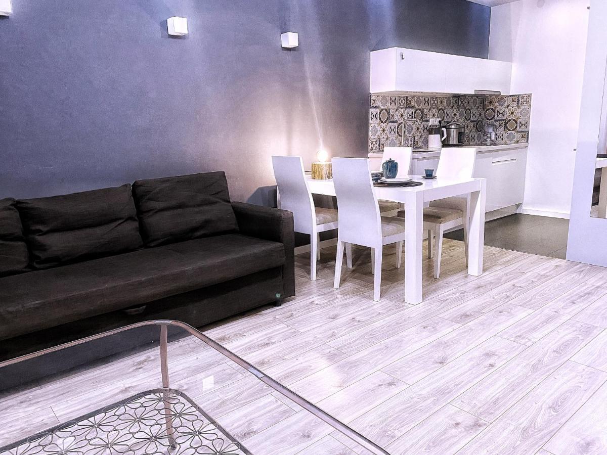 Dreams Apartmens Centrum วอร์ซอ ภายนอก รูปภาพ